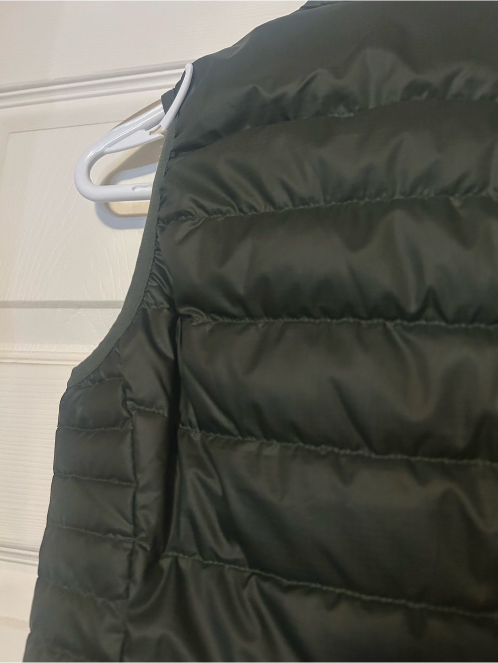 Quince Lightweight Down Packable Puffer Vest - Picture 15 of 16